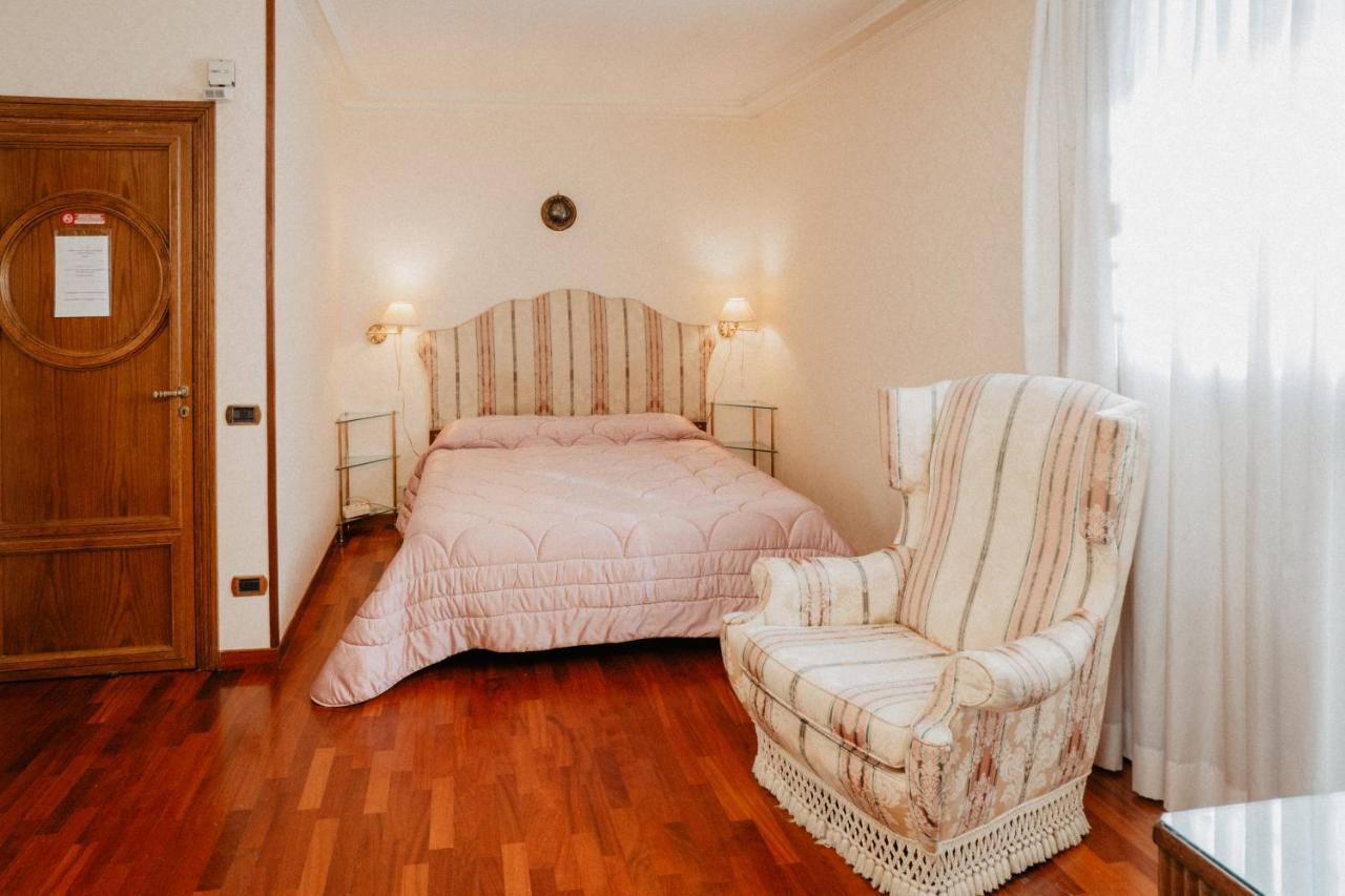 Villa Luigi XVI Taranto Dış mekan fotoğraf